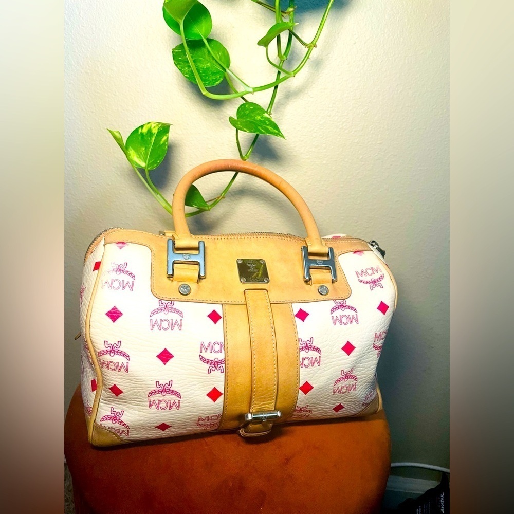 VINTAGE MCM Boston Bag 🤩”Host Pick”